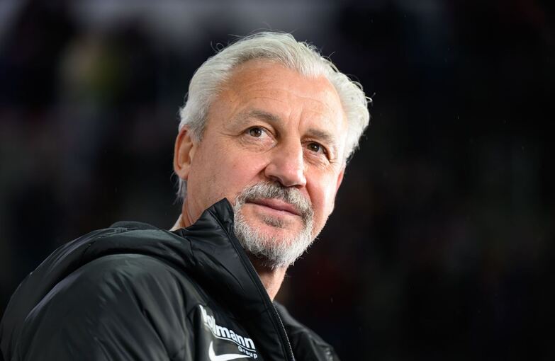 Pavel Dotchev Pavel Dotchev