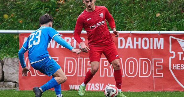 Hessigheim (in Rot) lässt dem Gegner aus Kornwestheim keine Chance.