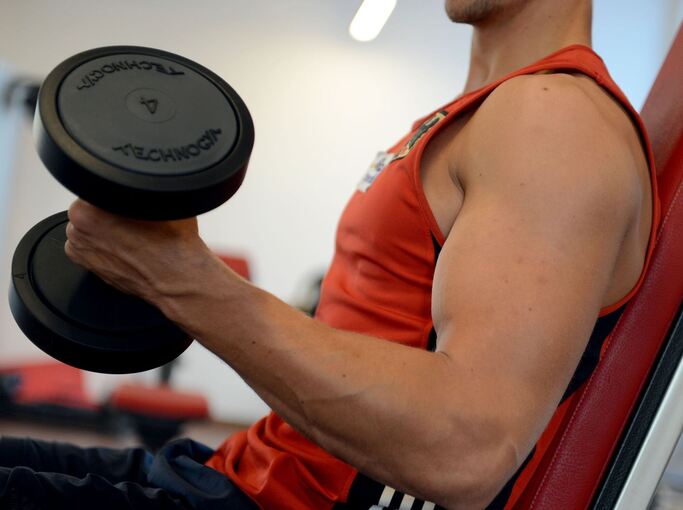 Der Körper als Visitenkarte - Jugendliche strömen in Muckibuden