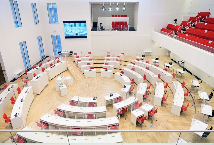 Brandenburg stimmt in Koalitionskrise über Rundfunkreform ab Brandenburg stimmt in Koalitionskrise über Rundfunkreform ab