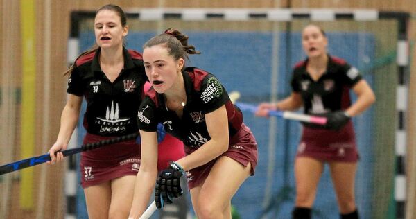 Lara Lückehe (vorn) und die HCL-Frauen bekommen am Wochenende einen Vorgeschmack auf ihre Südgruppen-Gegner.