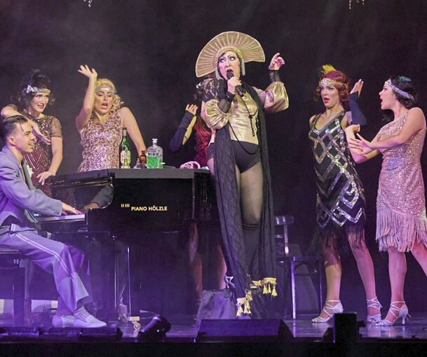 Zwischen Rausch und Rebellion: „Varieté Größenwahn“ im Friedrichs-Bau-Varieté.