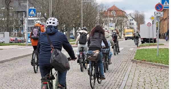 Nach viel Kritik wendet sich das Blatt: Ludwigsburg nimmt Radschnellweg in ...