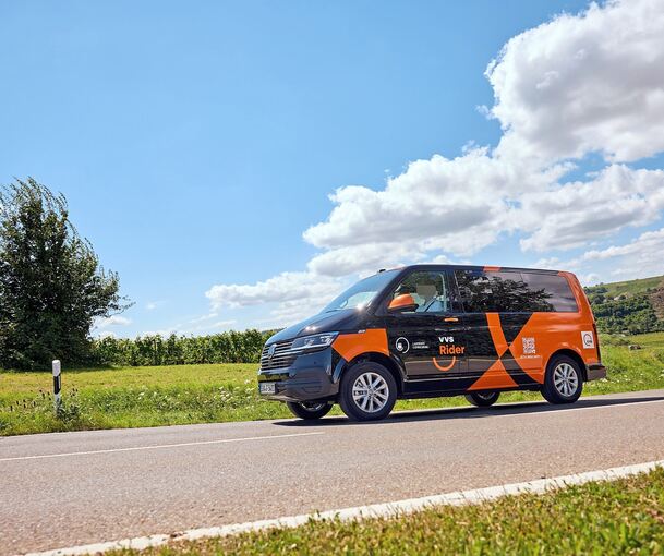 Der VVS-Rider fährt seit August 2024 tagsüber im nördlichen Landkreis Ludwigsburg sowie nachts in Bietighem-Bissingen und Tamm.