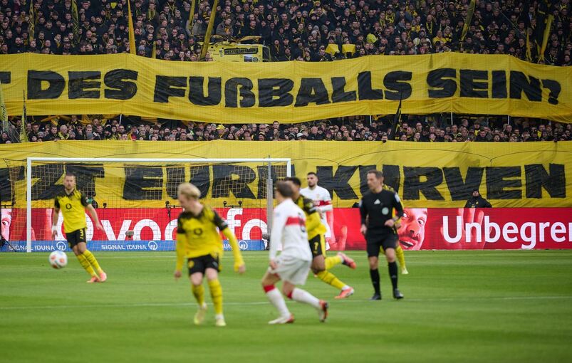 Borussia Dortmund - VfB Stuttgart Borussia Dortmund - VfB Stuttgart