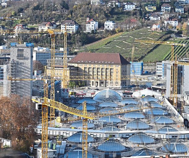 Der Stuttgarter Hauptbahnhof wird noch deutlich länger eine Großbaustelle bleiben als zuletzt kommuniziert.