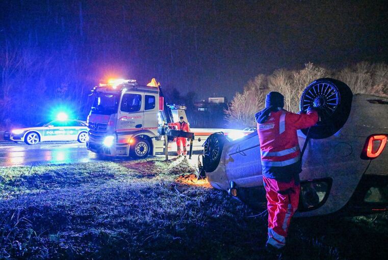 Wetter in Baden-Württemberg - Glatteis sorgt für Unfälle