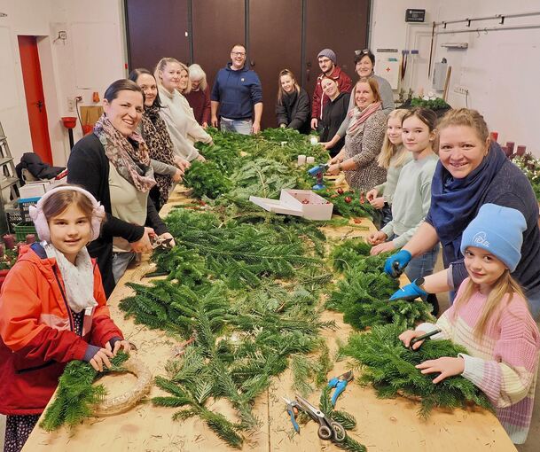 An zwei Tagen wurde im Vereinsheim des Bürgervereins Hofen fleißig gearbeitet.
