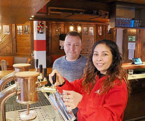 Björn Mischiok betreibt das Kupferdächle in Oberstenfeld gemeinsam mit seiner Frau Aornkhanaporn Khanasa.