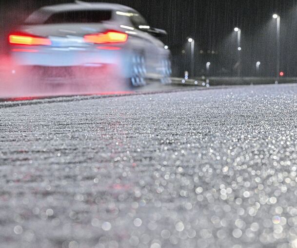 Auf der Landesstraße zwischen Sersheim und Sachsenheim registrierte die Polizei Glatteisunfälle.