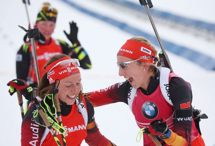 Laura Dahlmeier (l) und Franziska Preuß (r)