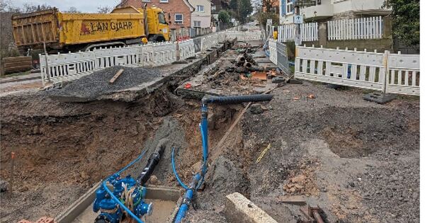 Leitungsarbeiten in Besigheim: Bald fließt Wasser durch das neue Rohr