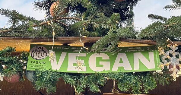 Auf dem Ludwigsburger Barockweihnachtsmarkt werden auch Veganer satt
