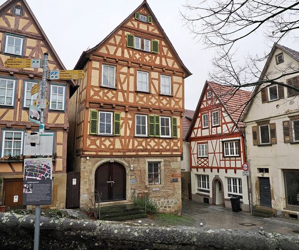 Die Stadt will das Gebäude Niklastorstraße 21 verkaufen.