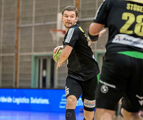 Valentin Schmidt im März 2023 beim Spiel gegen die SG BBM in der Viadukthalle.