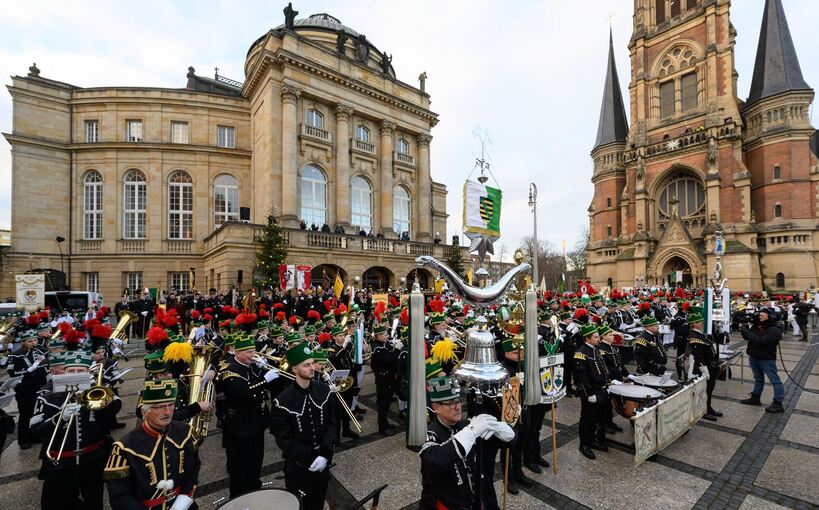 Abschluss des Kulturhauptstadtjahres 2025 - Bergparade Abschluss des Kulturhauptstadtjahres 2025 - Bergparade