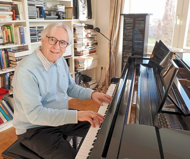 Bezirkskantor Peter Döser hat zwei Jahre lang an der „Missa Salutaris“ gefeilt. Dieses musikalische Werksoll einerseits zur Ehre Gottes und andererseits zur „Rekreation des Gemütes“ dienen.