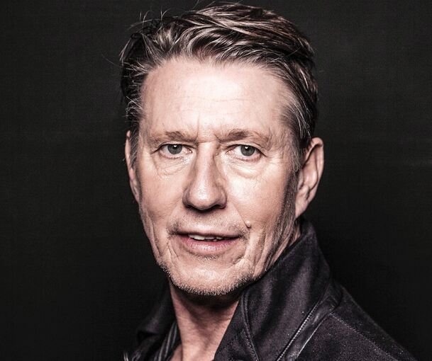 Der Kabarettist Andreas Rebers. Ihm eilt der Ruf voraus, politische und gesellschaftliche Schieflagen schonungslos, aber humorvoll zu sezieren. Am Samstag ist er in Asperg zu sehen.