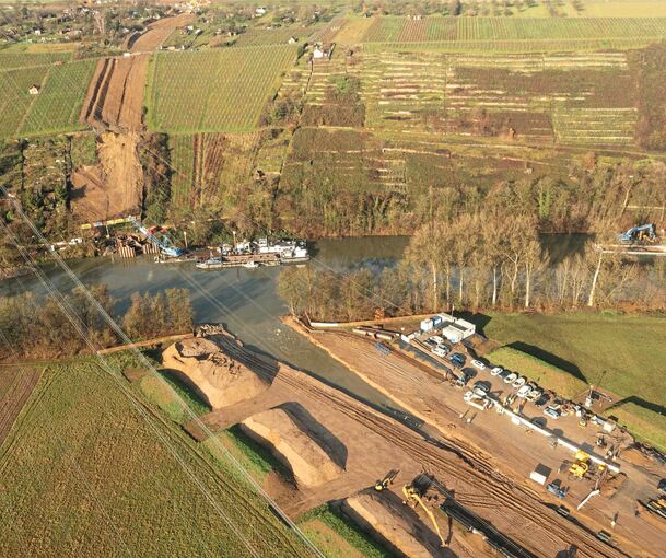 Die Süddeutsche Erdgasleitung wurde in Ludwigsburg durch den Neckar verlegt.