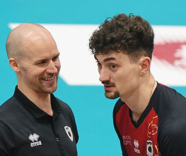 Trainer Hasse Mattila und Tim Köpfli.