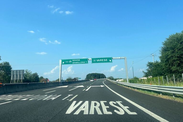 Autobahn zwischen Mailand und Varese Autobahn zwischen Mailand und Varese