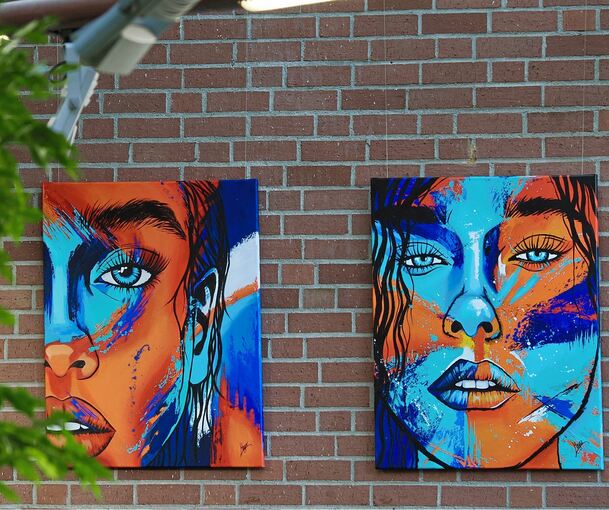 Frauenporträts mit eisblauen Augen: Vanessa Meyer mag den kraftvollen Auftritt.