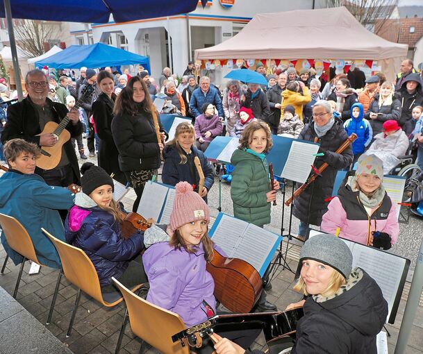 Schule und Vereine sorgen in Oberstenfeld fürs Rahmenprogramm. Fotos: Holm Wolschendorf Schule und Vereine sorgen in Oberstenfeld fürs Rahmenprogramm.