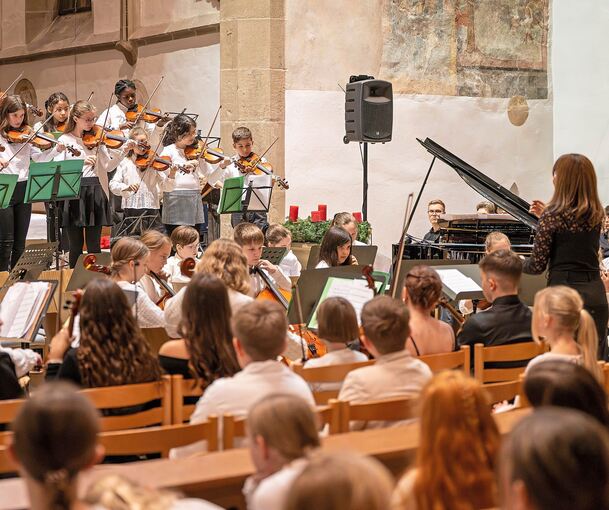 Die jungen Musiker haben am Freitag für eine volle Stadtkirche gesorgt.