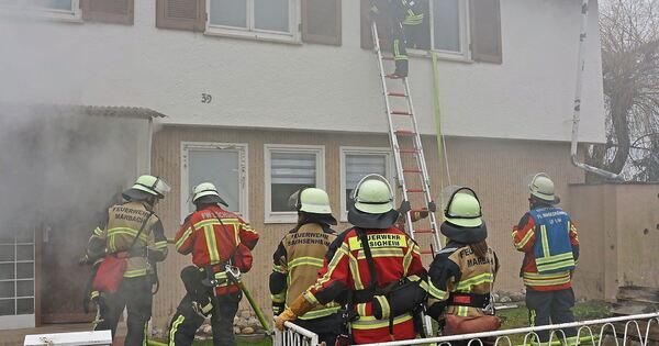 Feuerwehren-im-Kreis-Ludwigsburg-freuen-sich-ber-gut-ausgebildeten-Nachwuchs