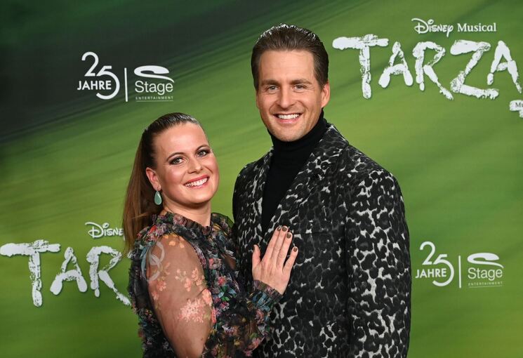 Alexander Klaws mit seiner Ehefrau Nadja Scheiwiller