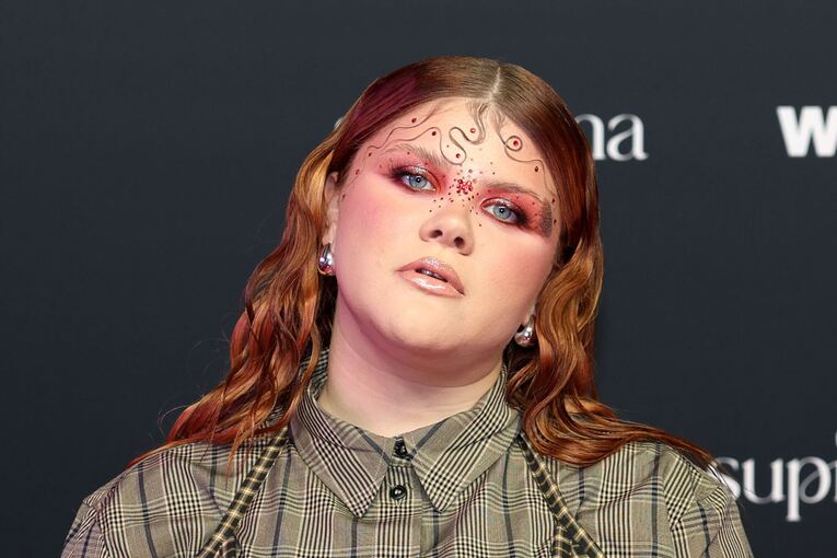 Sängerin Loi Sängerin Loi