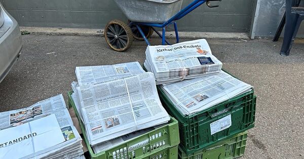 LKZ-spendet-Zeitungen-an-das-Tierheim-Ludwigsburg