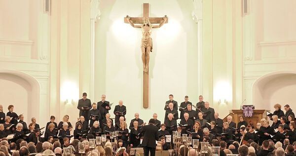 Chor und Solisten präsentieren Bachs und C.P.E. Bachs „Magnificat“ in der Stadtkirche Ludwigsburg.
