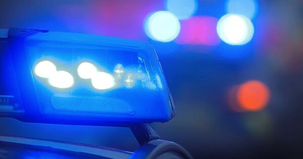 Alkohol-am-Steuer-Autofahrer-kommt-bei-Ditzingen-von-Fahrbahn-ab