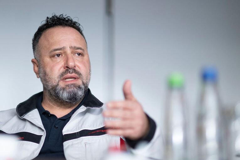 Ibrahim Aslan, Gesamtbetriebsratsvorsitzender der Porsche AG Ibrahim Aslan, Gesamtbetriebsratsvorsitzender der Porsche AG