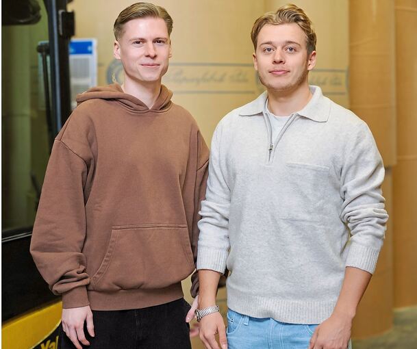 Julian (links) und Robin Gössele gründeten im Jahr 2017 ihre eigene Modemarke.