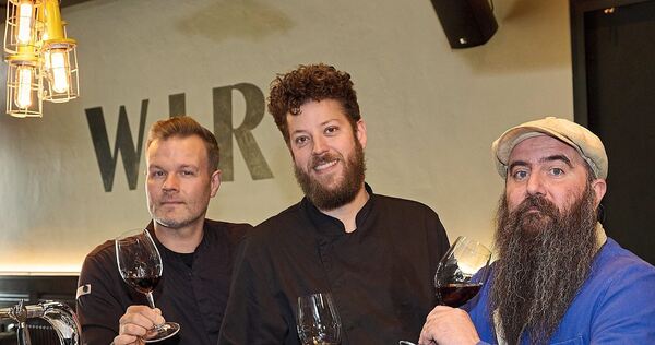 Jörg Berghoff (links), Tarik Rojano-Adam (Mitte) und Pascal Fetzer stehen hinter der Scala-Gastronomie.