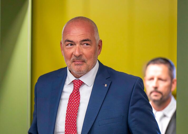 Prozessauftakt gegen Ex-Bundestagsabgeordneten Fischer