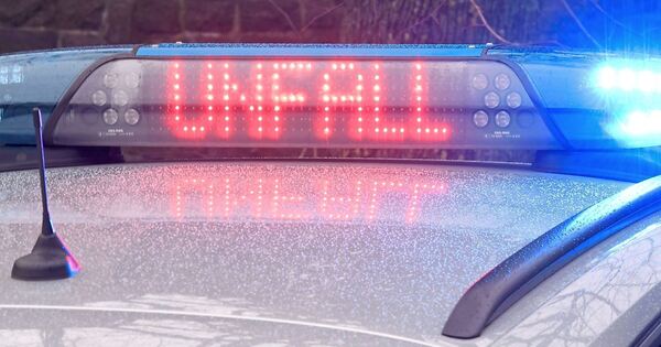 Transporter-st-rzt-auf-Landesstra-e-1125-bei-Vaihingen-um