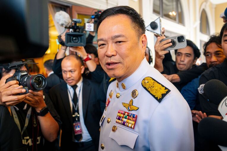 Thailands Ministerpräsident Charnvirakul