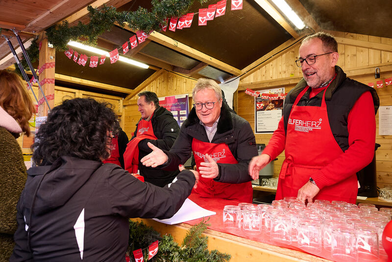 Der Stand der LKZ auf dem Barock-Weihnachtsmarkt Ludwigsburg.