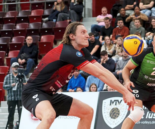 Ohne Punkte: Ben-Simon Bonin und die Barock Volleys.