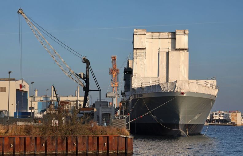 Pressekonferenz zur Zukunft der Meyer Werft