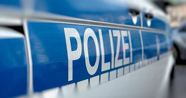 Die Polizei sucht Zeugen.