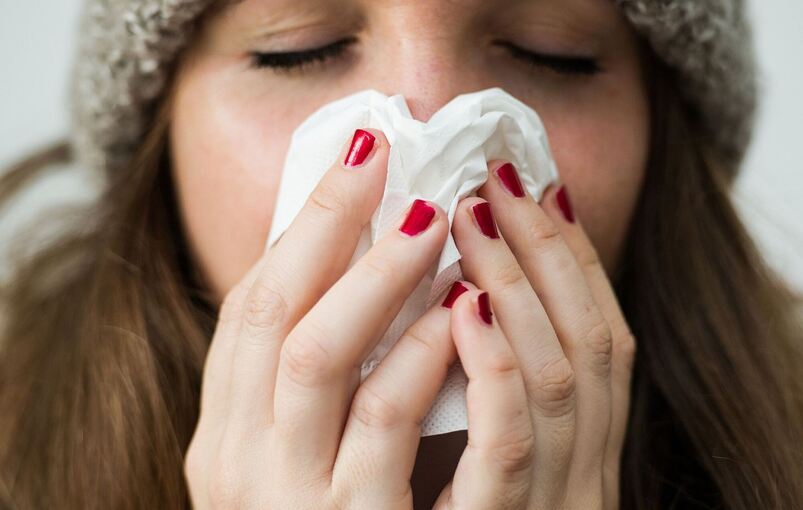 Die Grippewelle rollt - Ist noch genug Impfstoff verfügbar? Die Grippewelle rollt - Ist noch genug Impfstoff verfügbar?