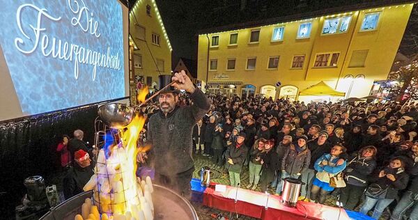In Steinheim wird am Samstag wieder Feuerzangenbowle ausgeschenkt.