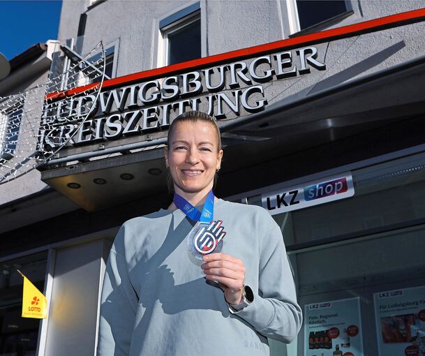 Silberglanz in Ludwigsburg: Nationalmannschafts-Kapitänin Antje Döll.