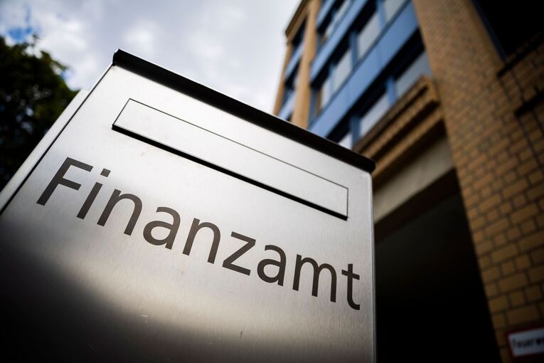 Briefkasten eines Finanzamts