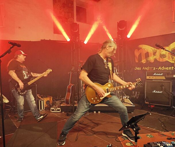 Die Band „Thumb-Tack“ rockte in Affalterbach das Bürgerhaus Kelter.
