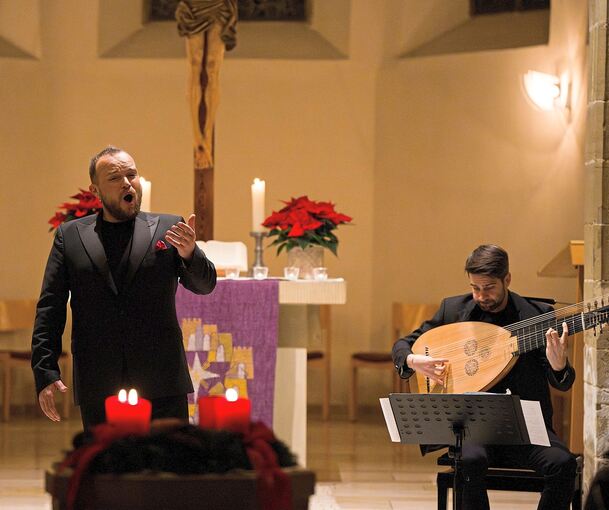 Genau dosierte Effekte: Der Countertenor Nils Wanderer und Lautenist Johannes Ötzbrugger in der Laurentiuskirche.